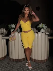 2026 New Solid Slim Sexy V-Neck Halter Top & Capris Two Piece Set – Clean Girl Aesthetic Sexy Halter V-Neck Crop Top & 3/4 Pants Set – Slim Fit Solid Casual Streetwear Outfit 2026 Summer Solid Color Halter Neck Two Piece Outfit – Slimming V-Neck Top