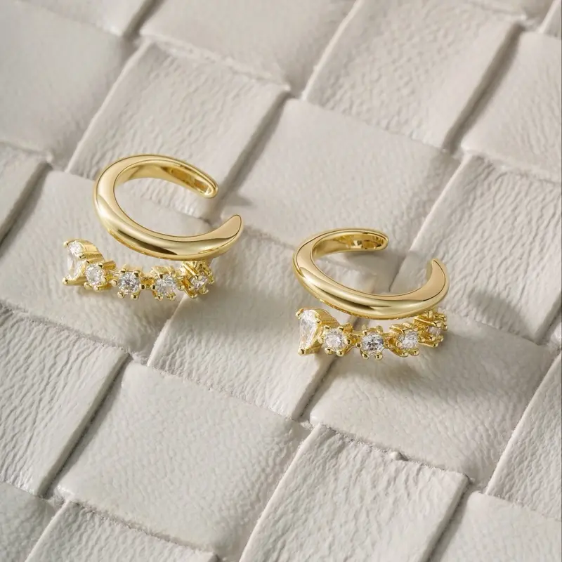 Astra Earcuff