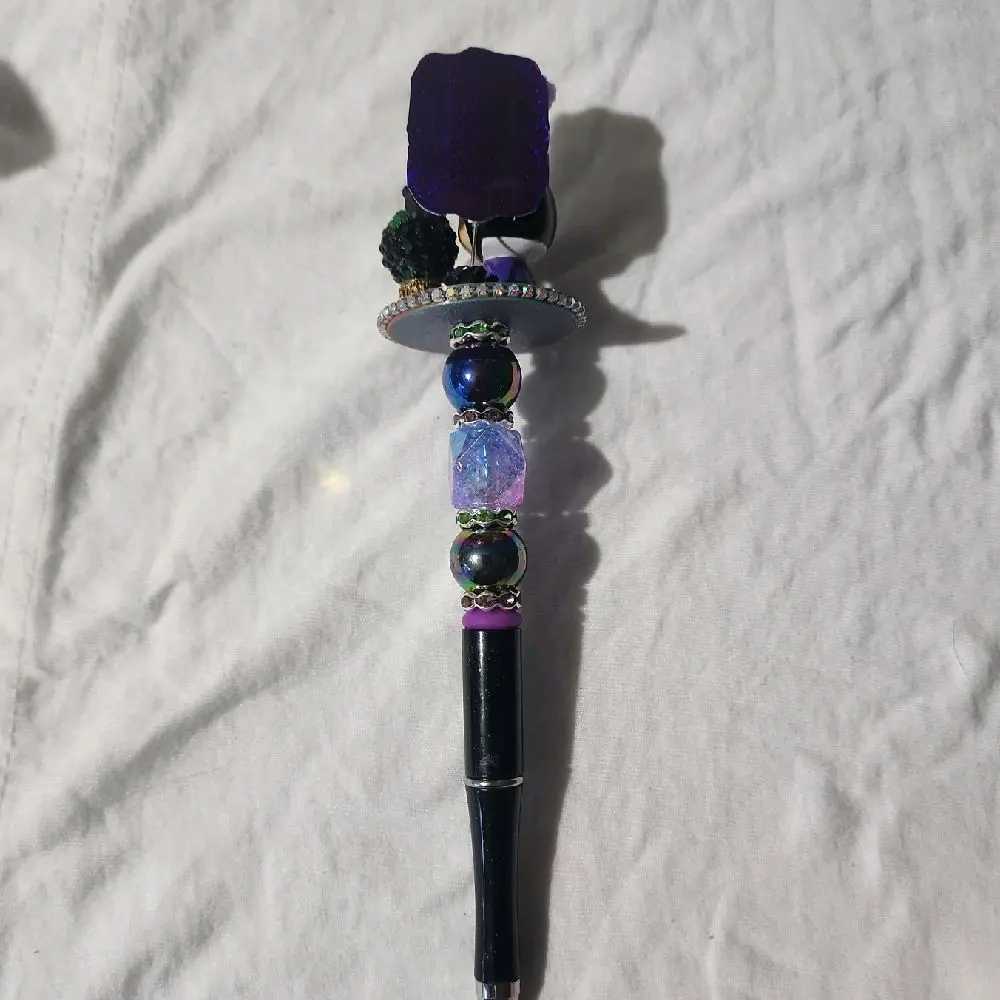 Scenery Pen - Simple Product with Unspecified Features and Description