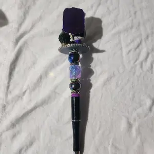 Scenery Pen - Simple Product with Unspecified Features and Description