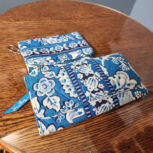 Vera Bradley Blue Lagoon Waliet And Change Purse Blue & White