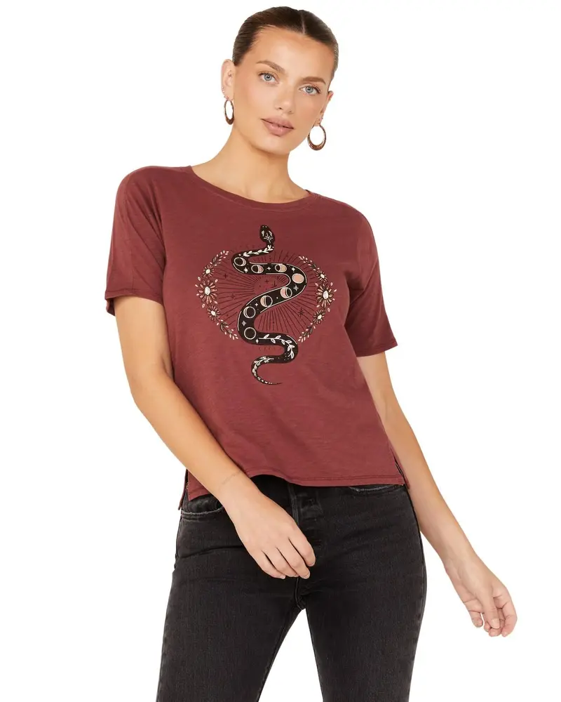Shyanne Women's Celestial Snake Graphic Tee - Swfa22k7