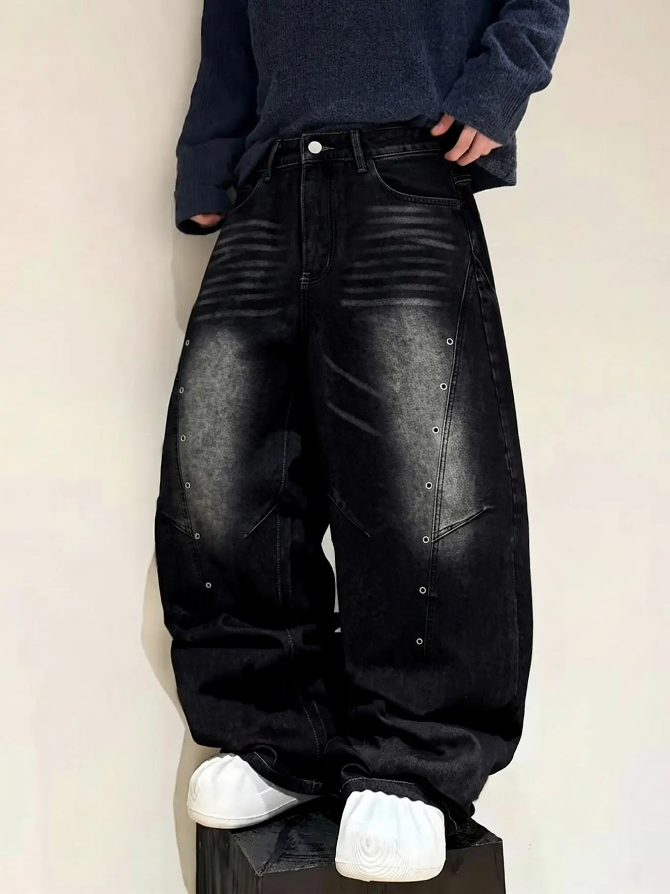 Four-season men's black Classic Stylish loose wide-leg spliced machete jeans, non-stretch denim long pants, American Y2K streetwear trend, suitable for daily casual wear and weekend outfits