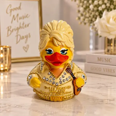 Country Music Singer Duck Resin Figurine, Country Music Singer-Inspired Duck Statue with Guitar, Cute Collectible Decor for Desk Shelf, Novelty Gift for Country Music Fans & Collectors