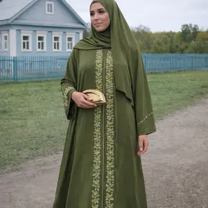 Modest Muslim Abaya Dress with Elegant Embroidery and Long Sleeves for Comfort and Style