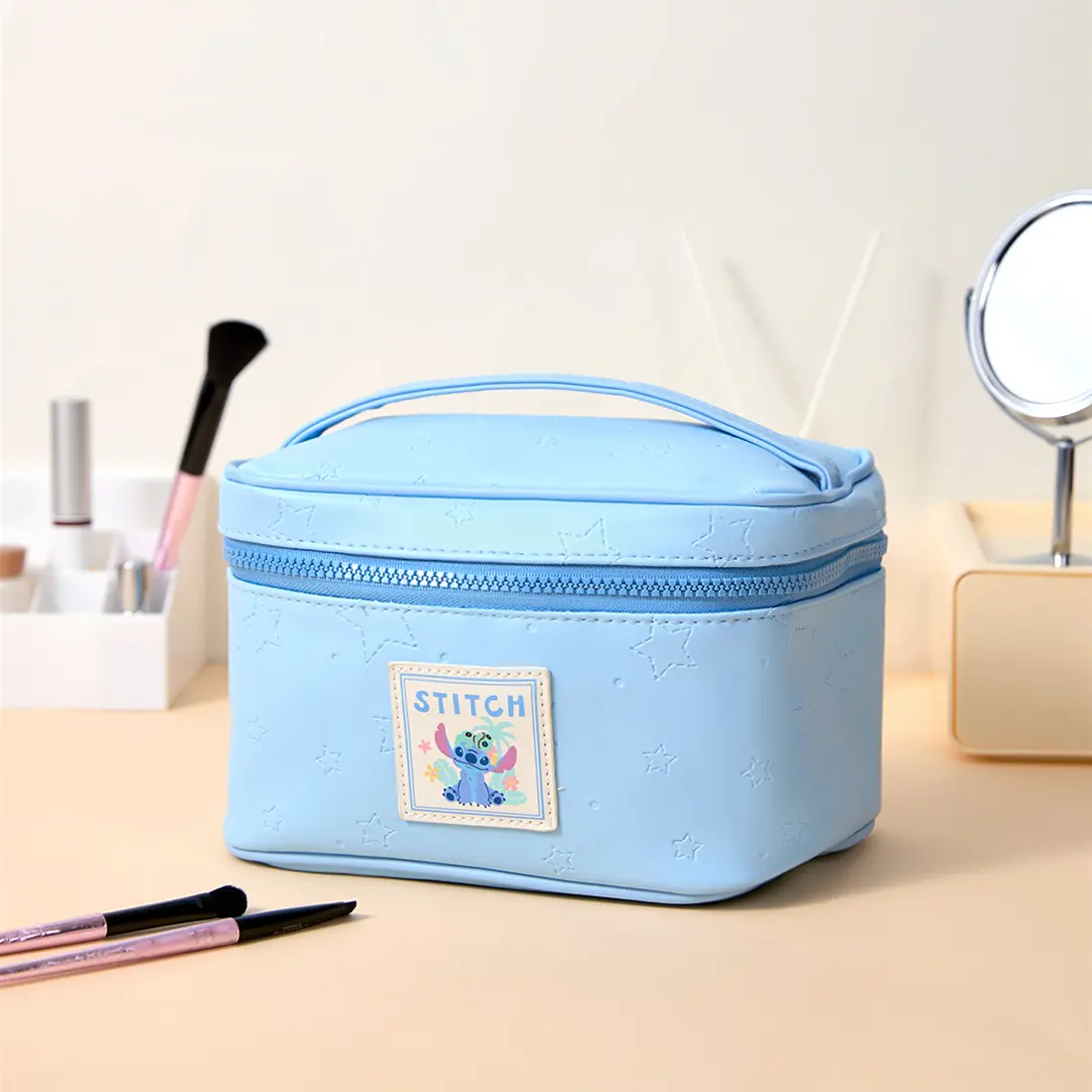 The MINISO Stitch series handheld makeup bag is beautifully designed, easy to carry, and makes a great gift.