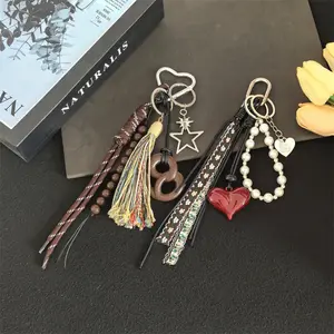 Girly Creative Acrylic Heart Keychain - Versatile Bag Charms, Sports & Outdoor Accessory Pendant