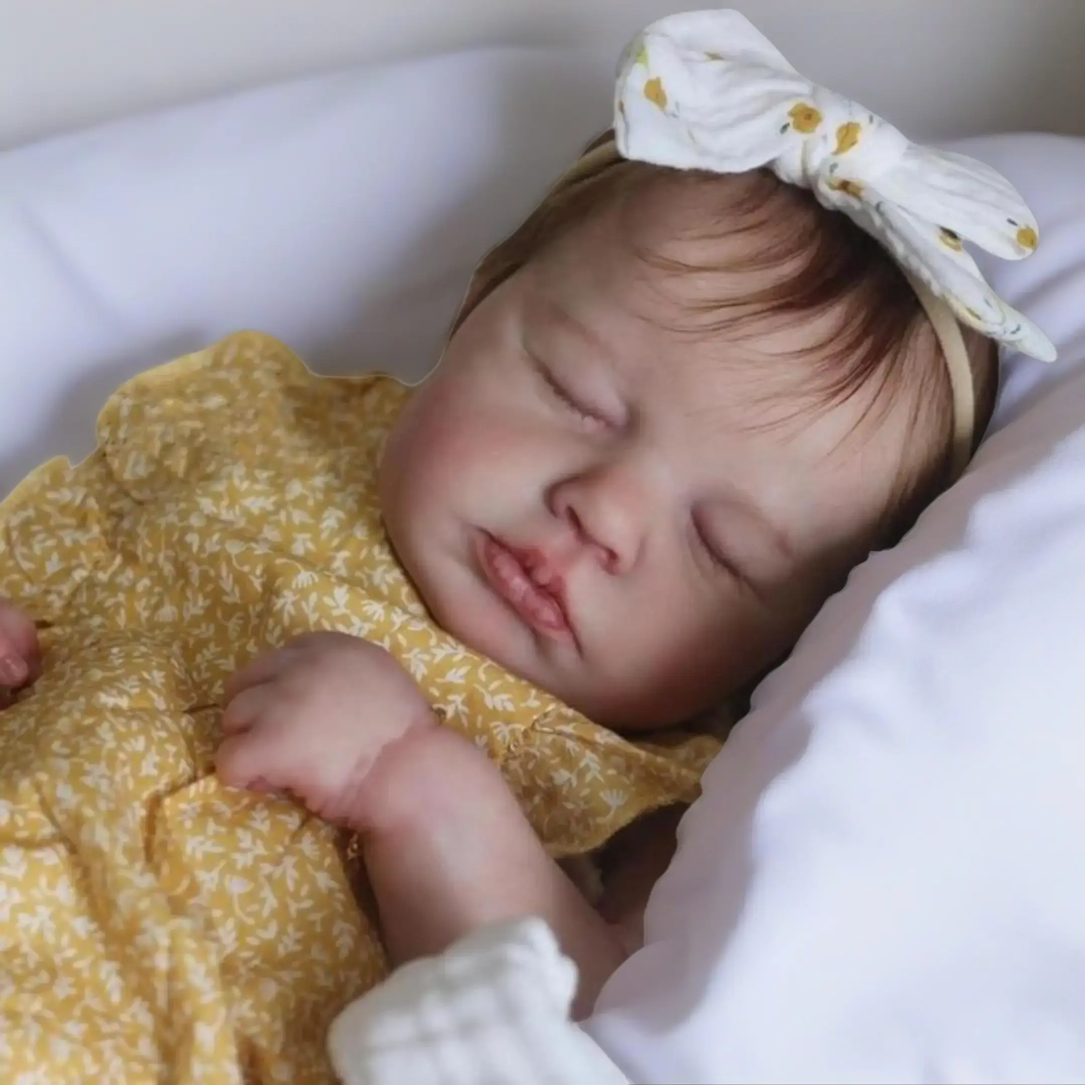 Unisex 50cm/20in Realistic Reborn Newborn Sleeping Doll - 3D-Painted Skin, Visible Veins, Cloth Body, Soft Vinyl Limbs, Blanket Included, Art Toy Collectible for Kids’ Birthday Presents