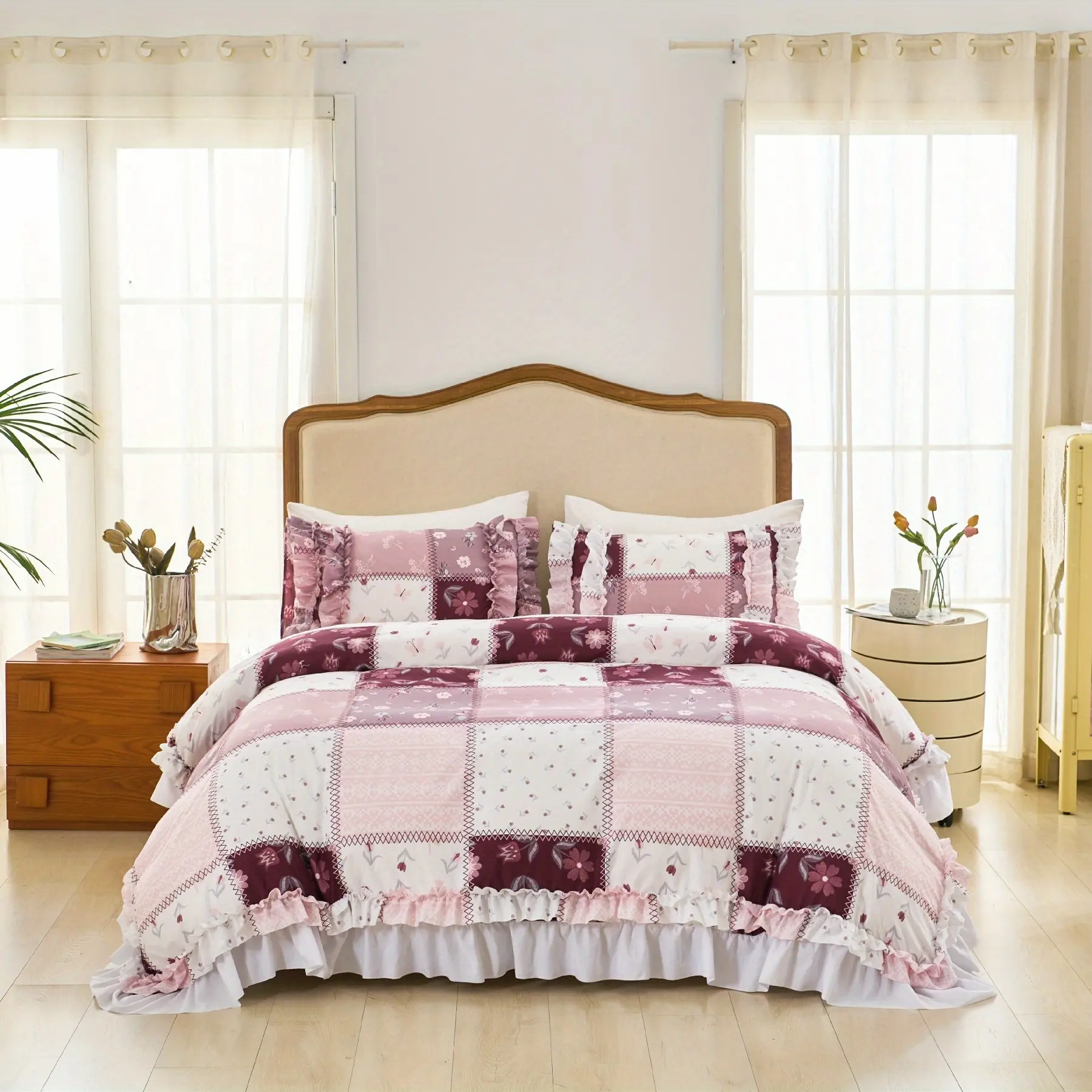 3pcs King Size Patchwork Quilt & Bedspread Coverlet Set - Reversible Pink Floral Plaid Bedspread Suitable for All Seasons, Lightweight Bed Cover with Pillow Shams, Zipper Closure, Machine Washable, Duvet Cover for Bedroom