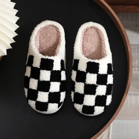 Unisex Checkered Home Footwear, Warm Plush Lined Slippers for Women with Memory Foam & Non-Slip Sole, Indoor Outdoor Slip-On Shoes, Gifts for Him, Thanksgiving, Round Toe