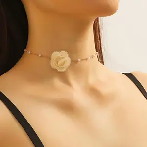 18K Gold-Plated Dainty Pearl Choker Pearl Embellished Acrylic Flower Jewelry Necklace for Weddings Parties Pearlnecklace