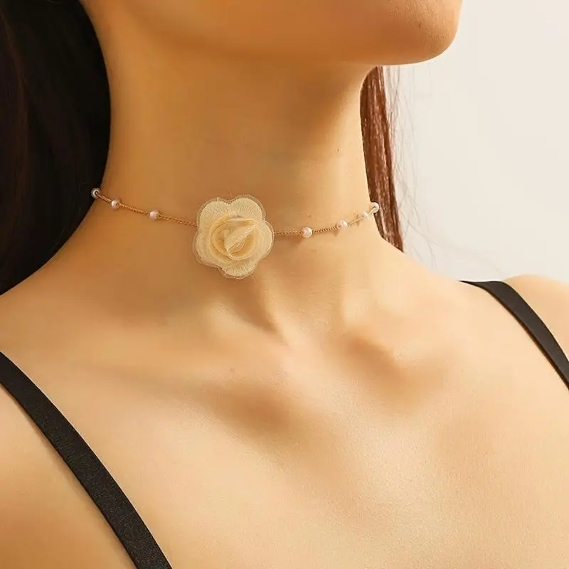 18K Gold-Plated Dainty Pearl Choker Pearl Embellished Acrylic Flower Jewelry Necklace for Weddings Parties Pearlnecklace