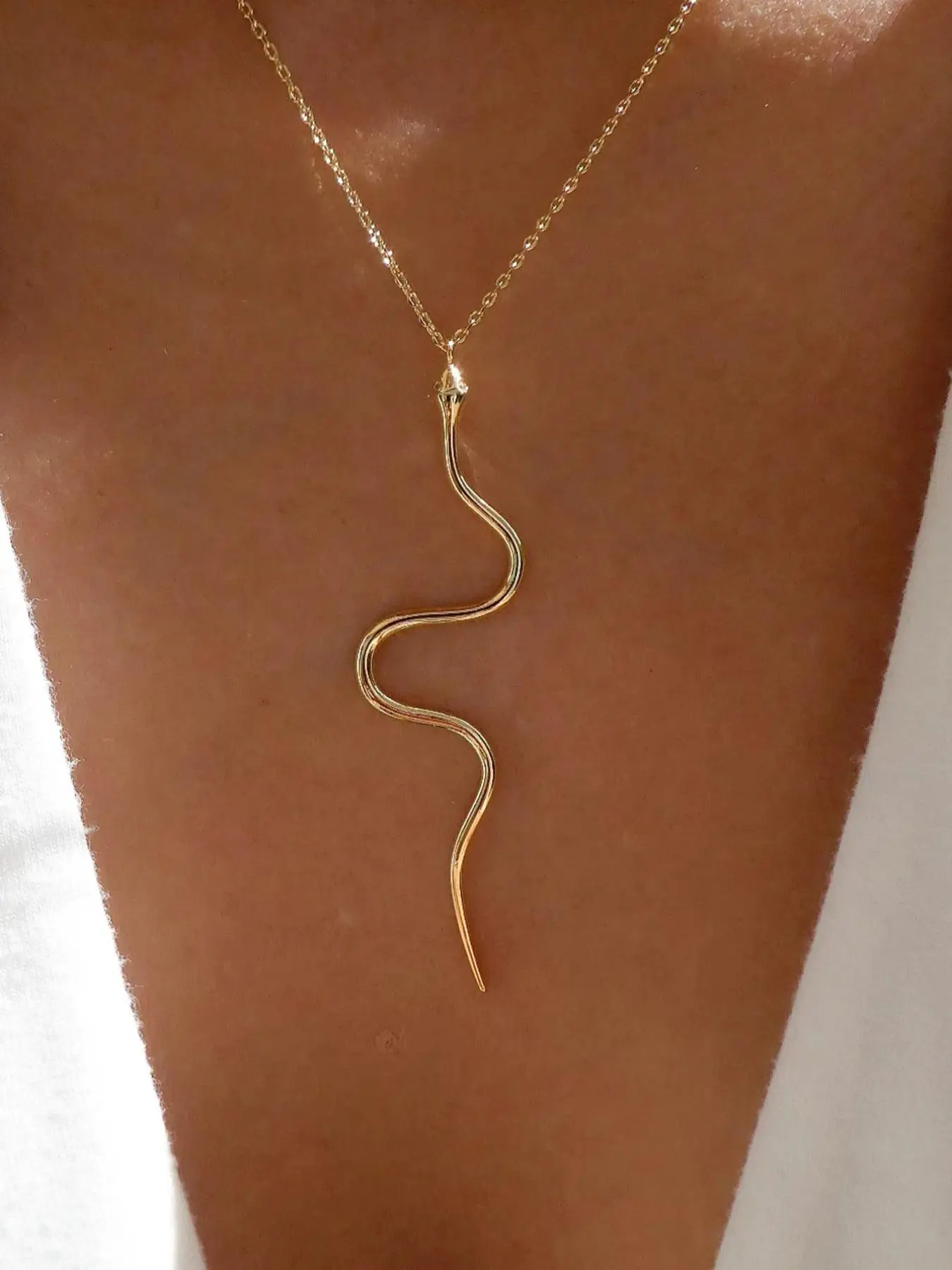 Snake Shape Design Pendant Necklace for Women, Punk Hip Hop Style Snake Pendant Necklace, Personality Clavicle Chain, Street Fashion Stainless Steel J