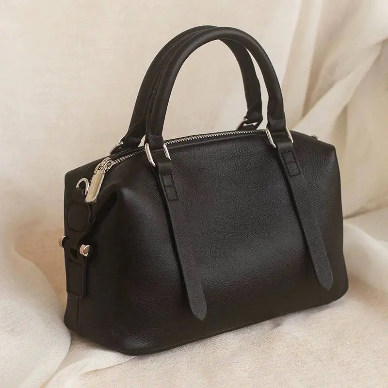 “Moderna” — leather bag for everyday style “Moderna” — leather bag for everyday style