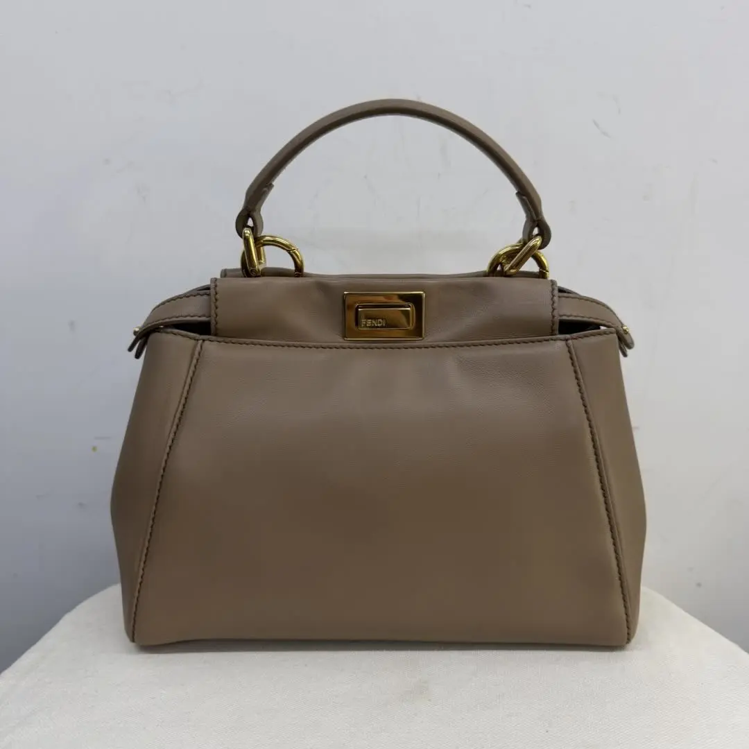 Pre-owned FENDI Peekaboo Crossbody Bag Taupe Smooth Calfskin Leather, 98% New, Gold, Detachable Shoulder Strap Attachments, 23×18×11 cm (Length×Height×Width), Everyday Luxury