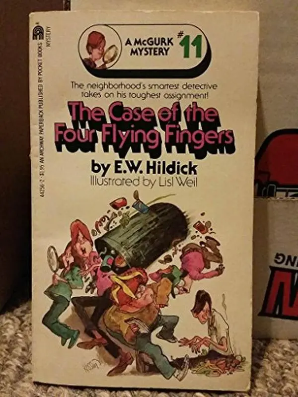 USED-The Case of the Four Flying Fingers by E. W. Hildick (Paperback)