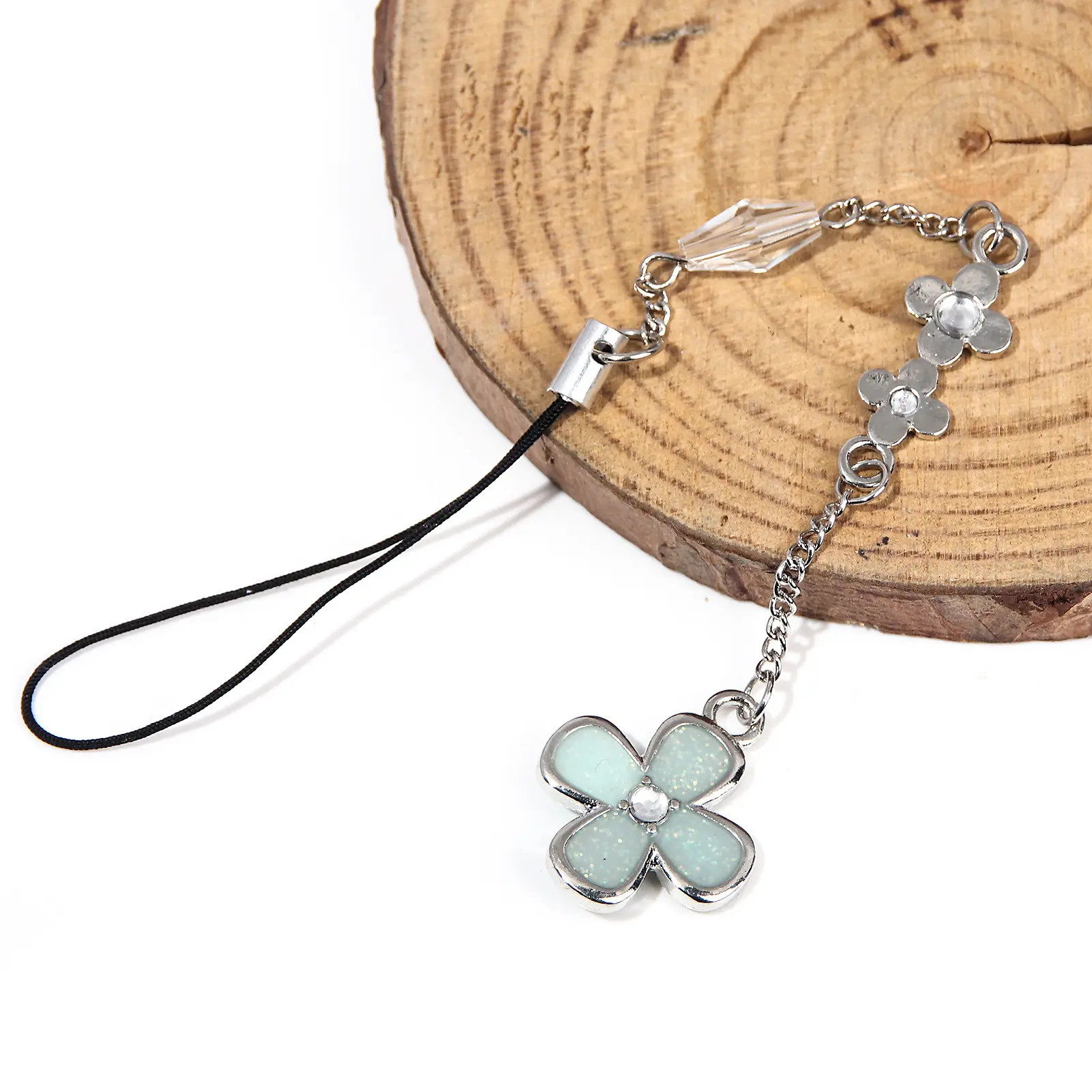 Kimi ni Todoke Kuronuma Sawako Clover Shape Phone Charm, Phone Lanyard Strap, Cosplay Accessory for Friends Gift