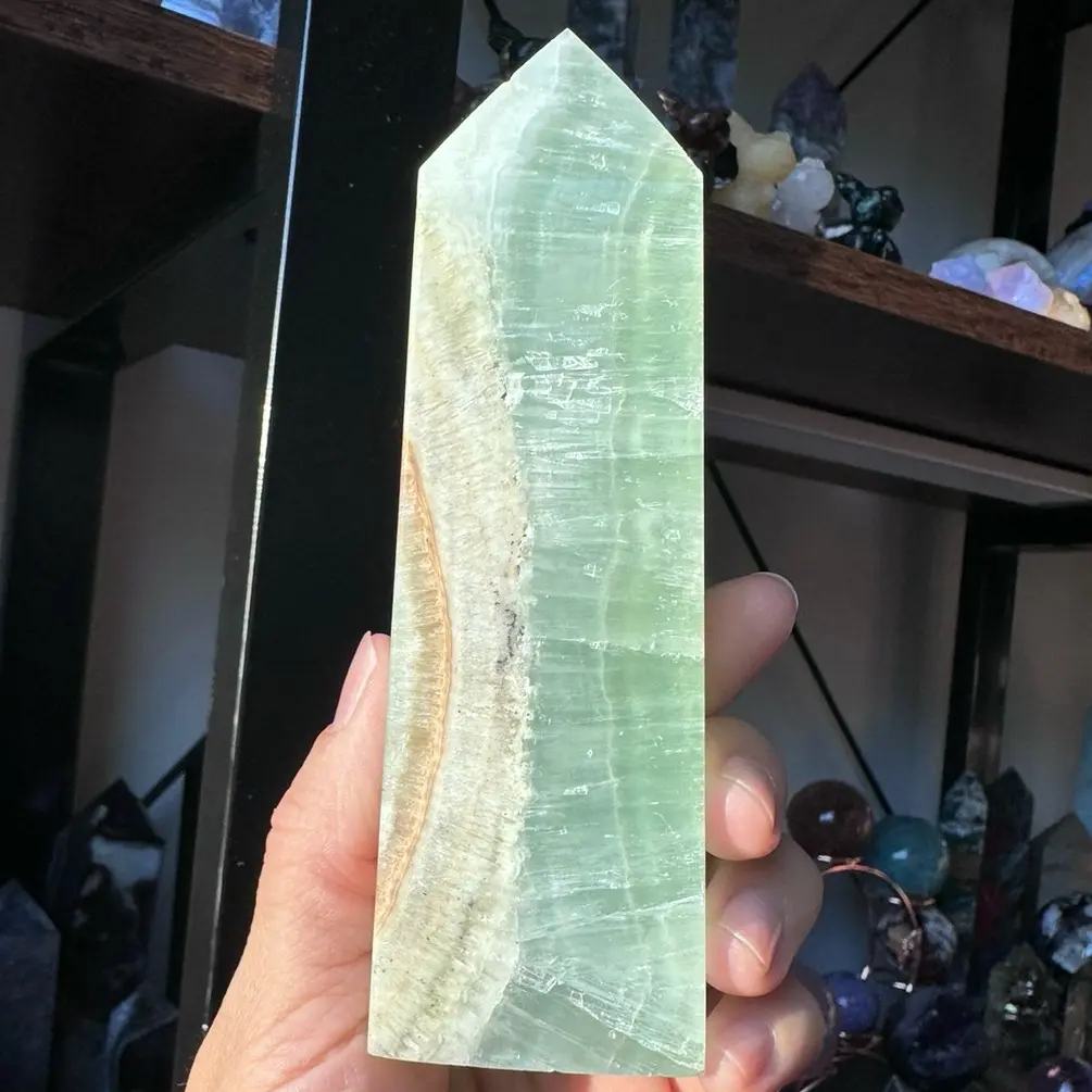 Pistachio calcite crystal tower