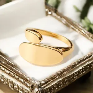 Plain Beauty - Ring