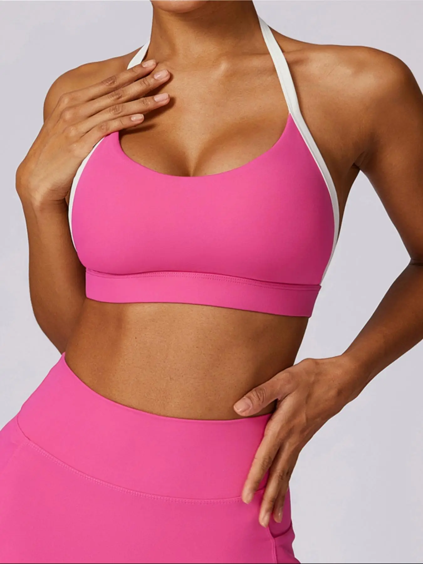 Women's Colorblock Halter Neck Sports Bra, Sporty Backless Push Up Sports Bra, Summer Clothes Women, Ladies Sportswear for Indoor Outdoor Wear, Gymclo
