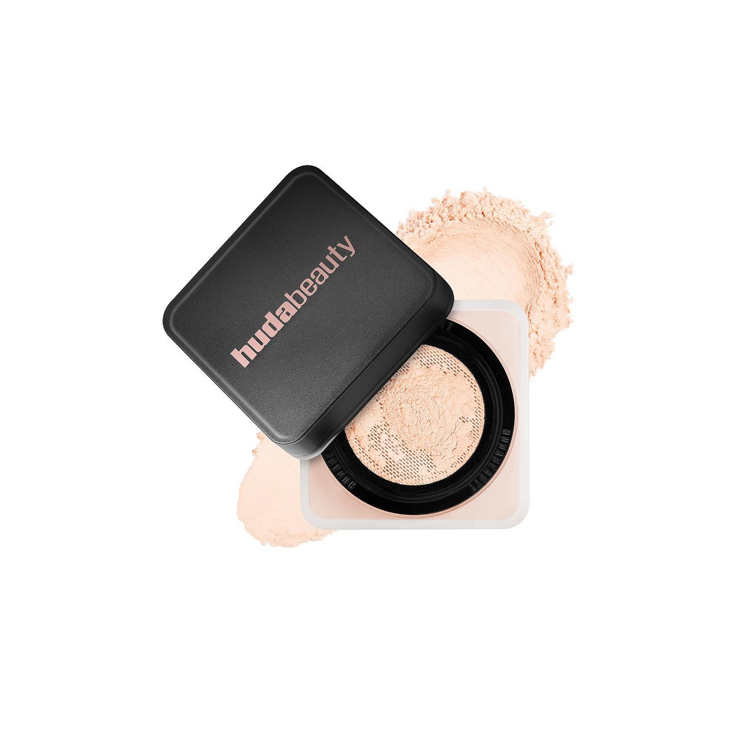 Huda Beauty Easy Bake Loose Powder in Cupcake
