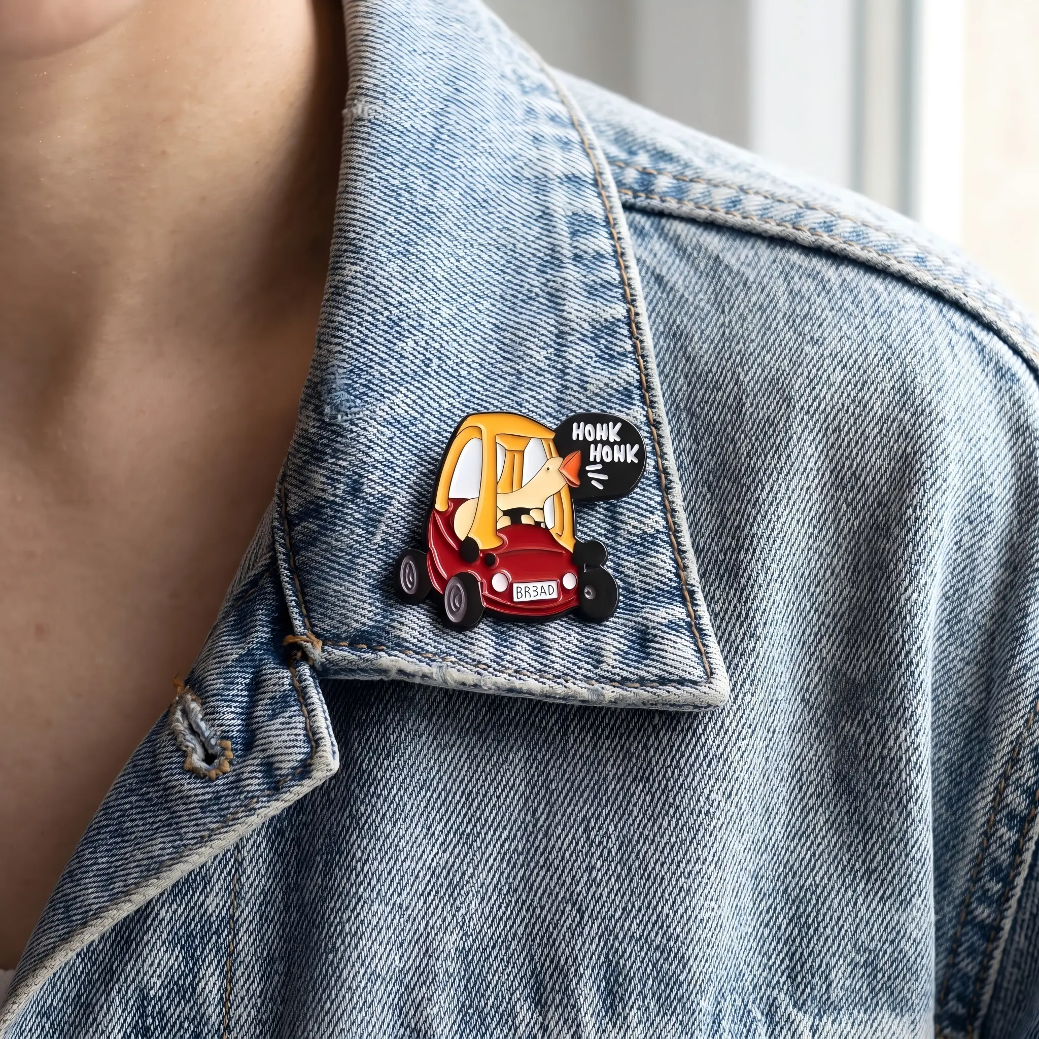 Cartoon Goose Enamel Pin Set, 2 PCS Premium Alloy Brooch, 3.4cm x 2.7cm Fading Resistant Collectibles, Expressive Backpack & Jacket Decoration, Meme Jewelry Gift for Best Friends & Teens