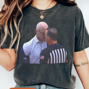 Dan Hurley Heated Moment – Headbutt vs Ref, March Madness Tee, Basketball Shirt Victory Pose Sports Fan Sweatshirt, Hoodie