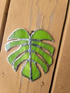 Stained Glass Monstera Plant Leaf Suncatcher Decoration