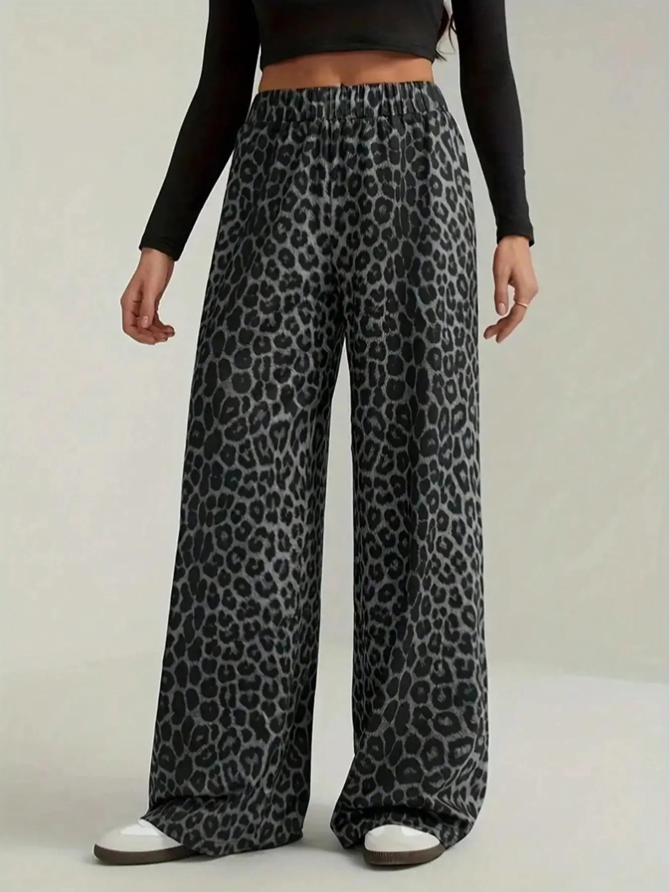 Women's Vintage Leopard Printed Baggy Straight Gaucho Pants - Polyester Stretchy Lightweight Breathable Fabric, Elastic Waistband, Street Style Oversized Cropped Everyday Essential Fit Casual Bottoms for Commuting, Shopping, Soft, All Seasons, Anti-Pillin
