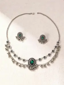Indian-Style Women's Jewelry Set — Wedding Accessories, Bollywood-Inspired Statement Necklace & Earring Set; Featuring Rhinestone Embellishments, a Glamorous and Regal Royal-Style Ensemble, and a Fashionable Bridal Necklace.