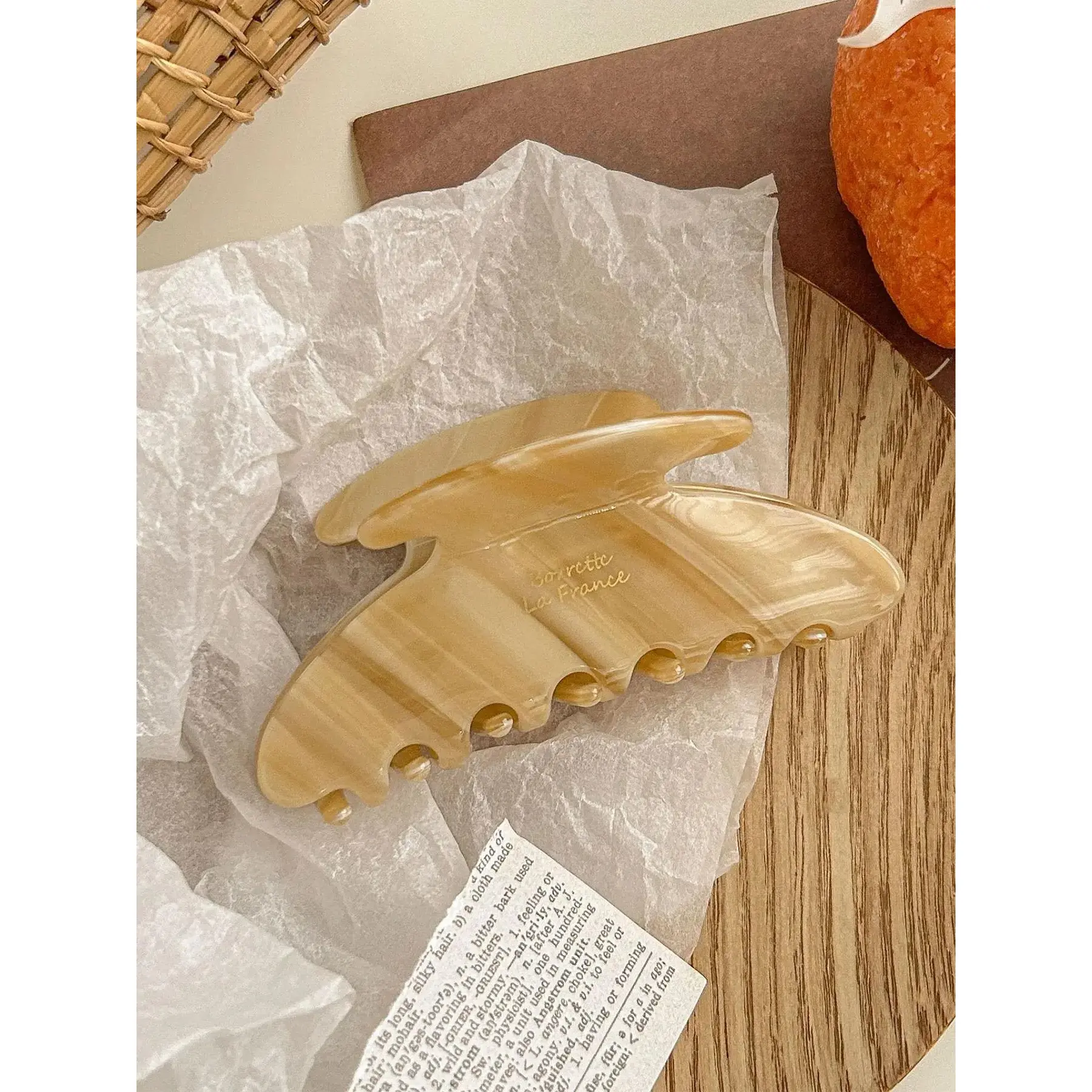 Acetic Acid Hair Claws, Casual Versatile Hair Accessories for Women, Minimalist Headwear Suitable for Thick Hair, Hair Clips for Styling