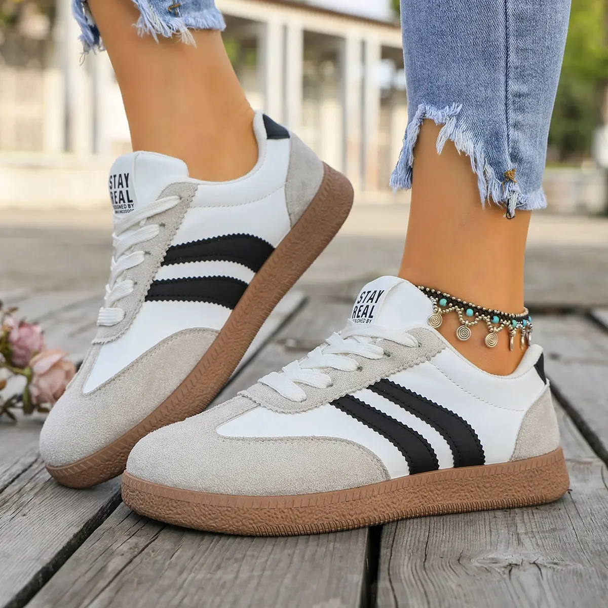 Women's Casual Sneakers - Training Shoes - Road Running Shoes
