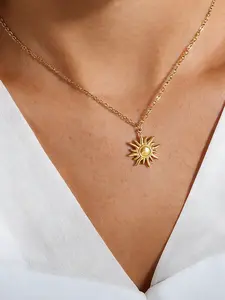 Classic Sun Necklace, Fashionable Simple All-Season Small Sun Pendant, Stainless Steel Necklace for Women Daily Wear, Dainty Necklaces