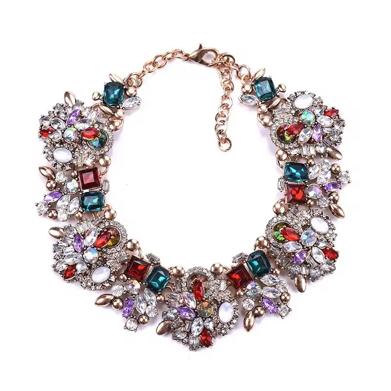 Statement Necklace with Luxurious Rhinestones and Gold-Tone Chain for Elegant Outfits