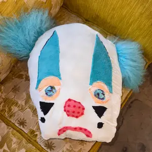 CLOWN PILLOWS CLOWN PILLOWS