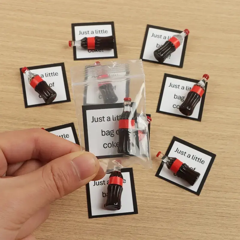 Humwam Novelty Resin Cola Prank Bags 5/10Pcs, Funny Gag Presents for Friends, Party Favors and Holiday Ornaments, Birthday Guest Souvenirs, Humorous Trick Accessory #GLOBAL PICKS
