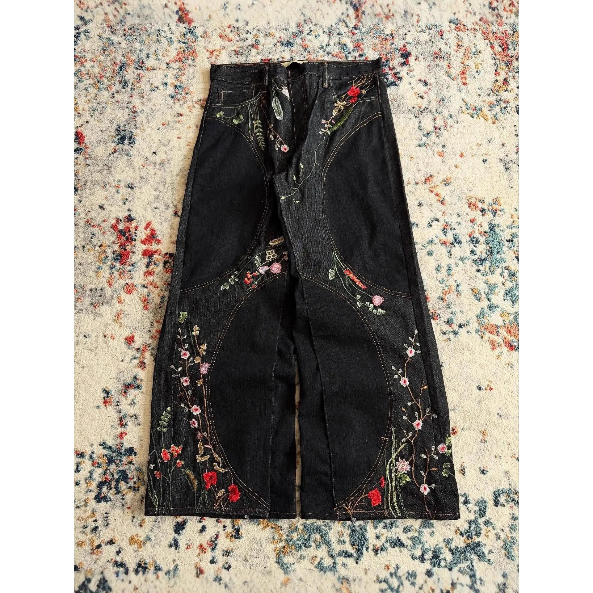 High quality black embroidery   [in stoc