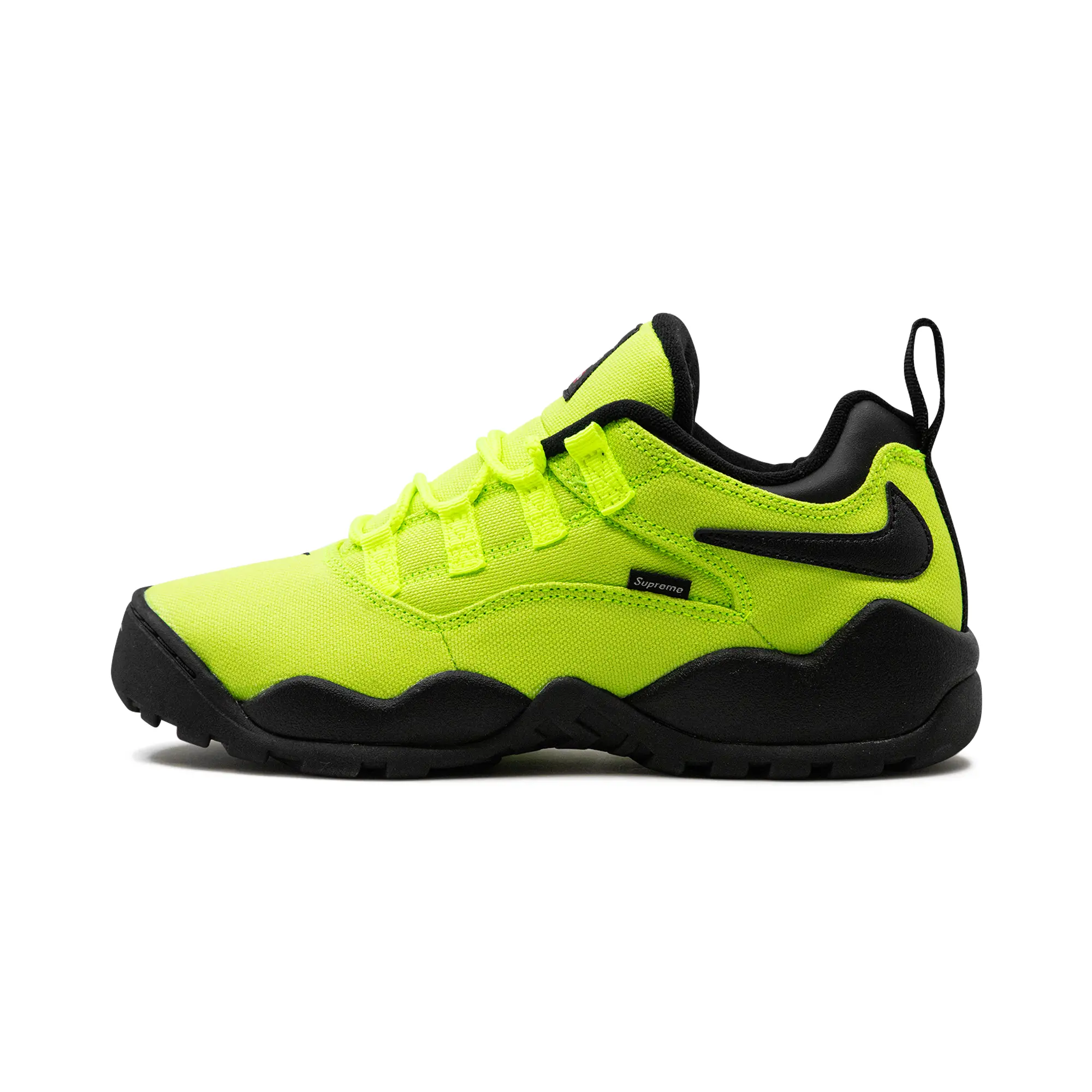 SB Darwin Low "Supreme - Volt" FQ3000 700
