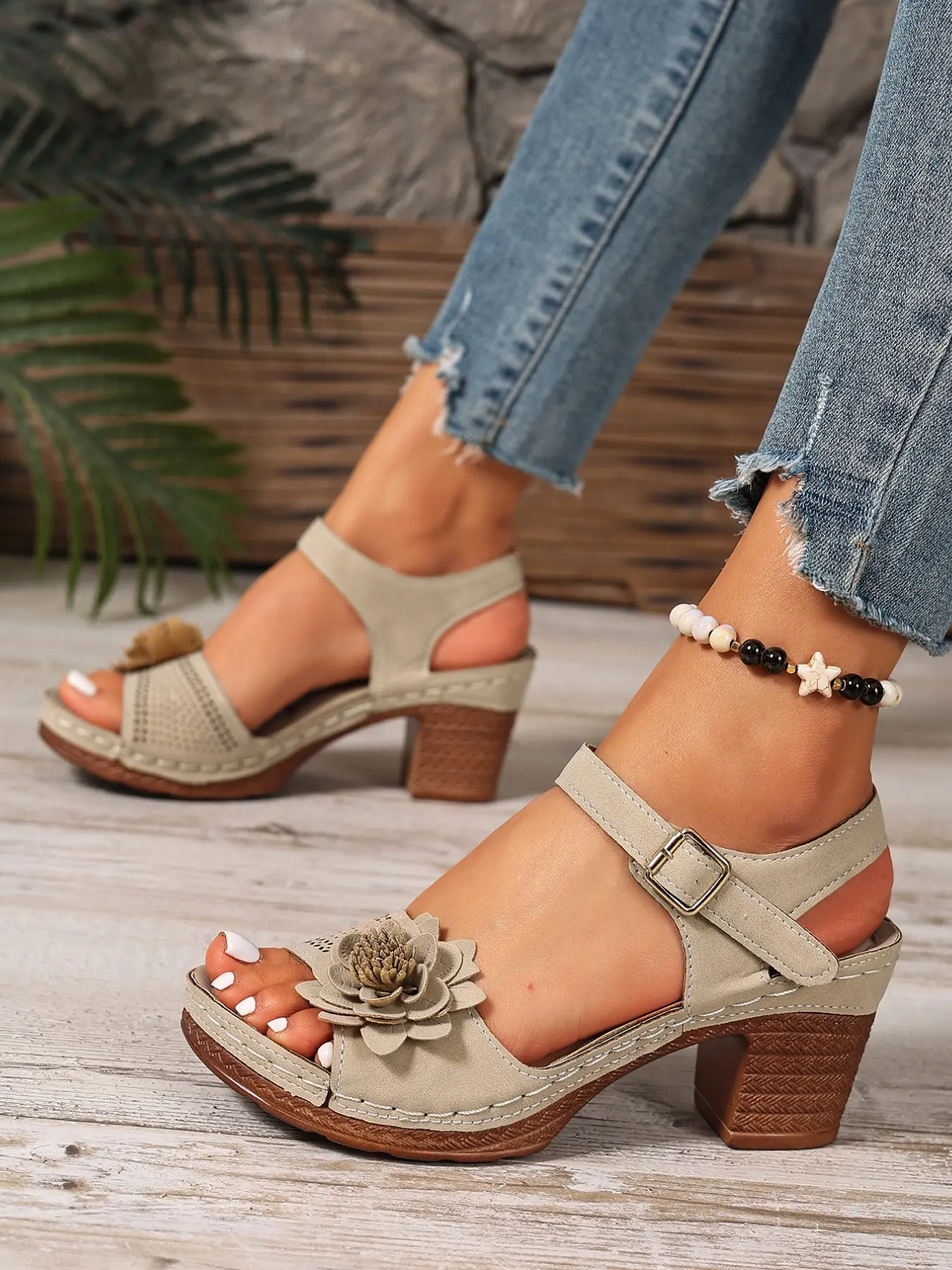 Women's Floral Heeled Sandals, Elegant Open Toe, Hollow Out Buckle Design, Versatile High Heel Shoes, New 2026 Model, Perfect for Moms, Footwear, Flower, Fish Mouth Sandals, Summer, Rubber