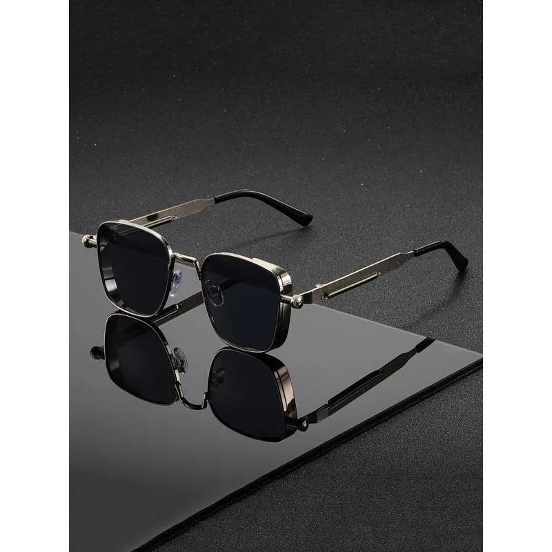 Men’s Vintage Rectangular Metal Frame Glasses Non Prescription Fashion Eyeglasses Lightweight Flexible Hinges Aesthetic Optical Frames for Business Wedding Formal Outfit Daily Styling Accessories