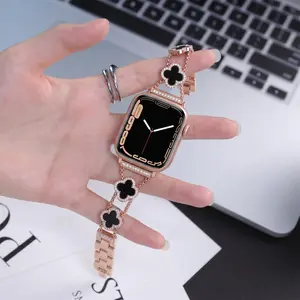 Luxurious four-leaf clover smartwatch band compatible with Ultra 2/Ultra/Series 10–1/SE/SE2 (38–49 mm). Women’s rhinestone metal jewelry replacement strap | Holiday gift | Tool-free adjustment!