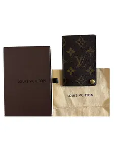 Pre-owned Louis Vuitton Leather Small Leather Goods Monogram Card and Photo Holder with Box and Dustbag