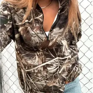 Women's camouflage tree branch pattern sweatshirt, stretchy and comfortable with a zippered semi-high collar. It's a casual women's wear for spring and autumn, featuring a basic, comfortable, and daily print style.