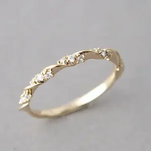 Twisted zircon ring for women