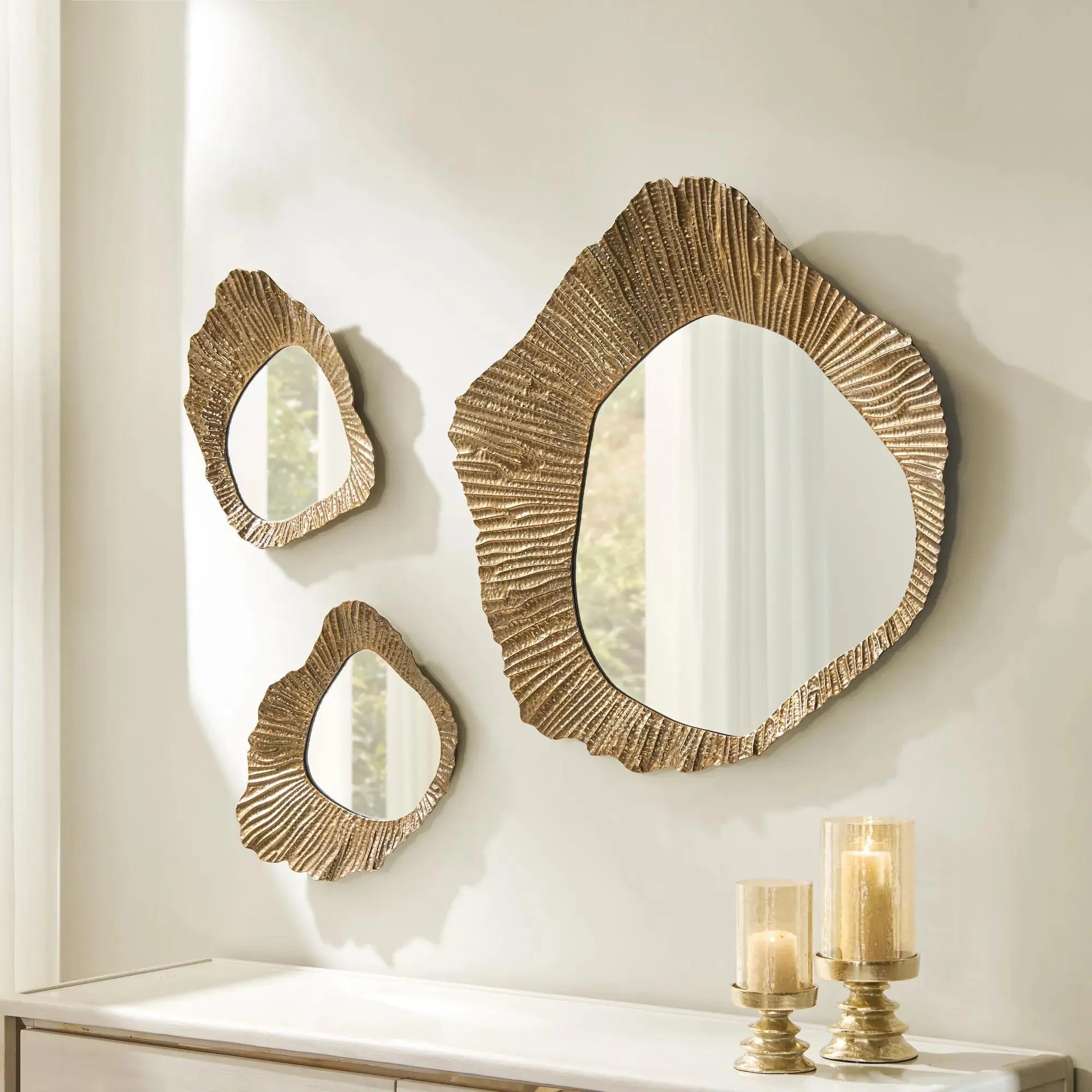 Z Gallerie Cara Cluster Trio Wall Mirror - Home Decor Wall-Mounted Mirror Z Gallerie Cara Cluster Trio Wall Mirror - Home Decor Wall-Mounted Mirror