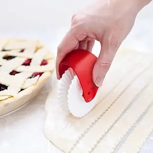 Pie Crust Decorating Tools | Pastry Wheel Cutter | Set of 1