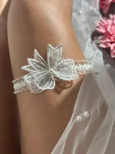 Elegant White Stretch Lace Wedding Garter Classic Bridal Accessory Comfortable Elastic One Size Fits Most for Brides Honeymoon or Anniversary