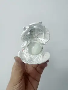Connie(7972)gc.Cat eye sphere with stand