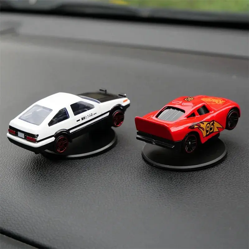 Vehicle Drifting Ornament Drifting Drift During Car Turns Fun Decoration of Car Center Console Accessories White & Red Options