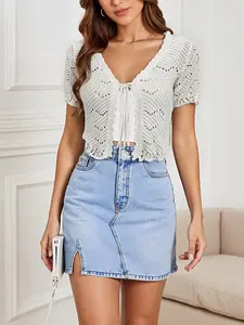 Women's Knitted Braided Tie Short Sleeve V Neck Casual Sweater Vest, Casual Slim-Fitting Plain Pattern Top, Comfortable Daily Wear Outerwear Knitwear